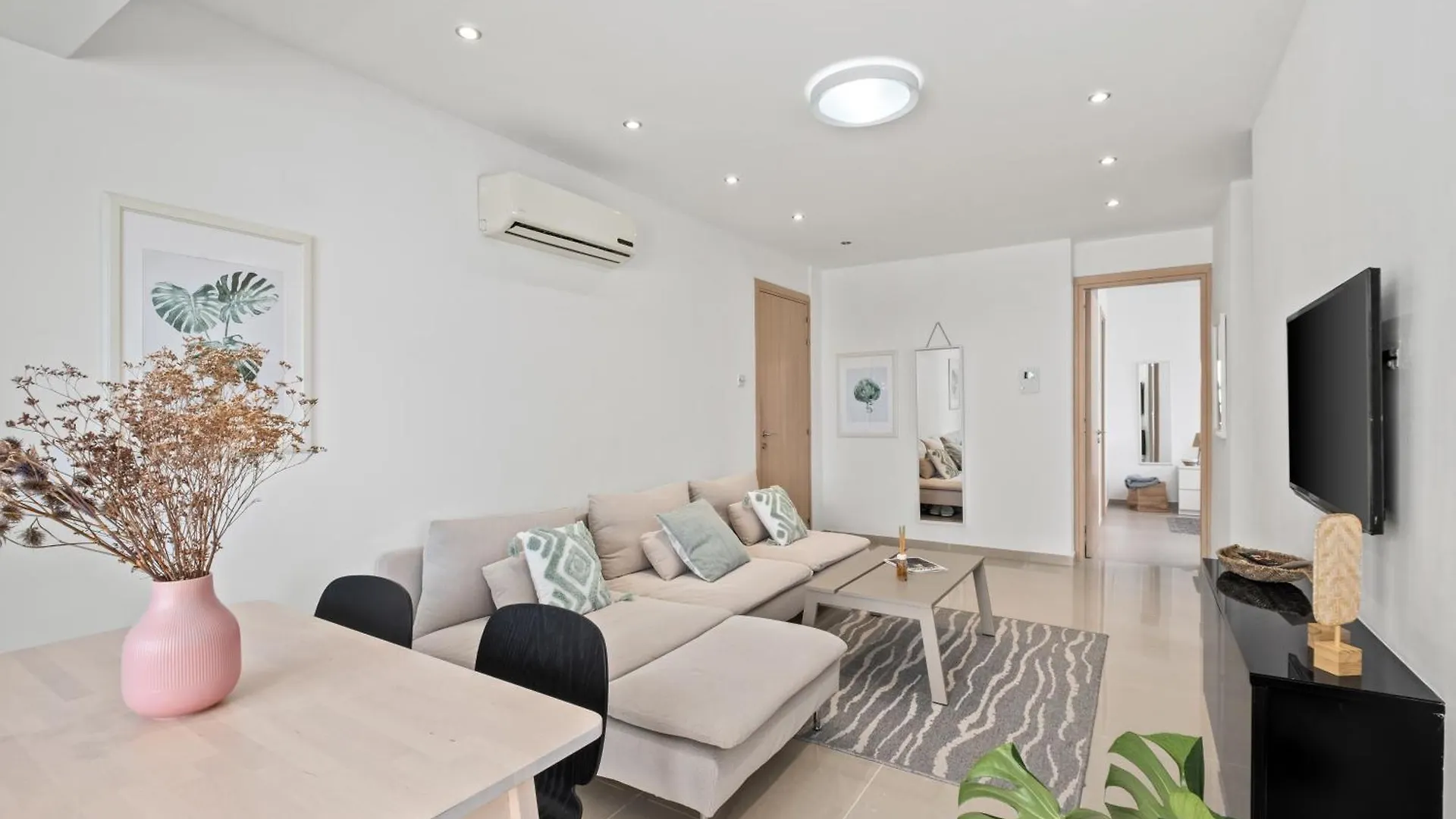 Kali Zoi Apartment Livadhia Cyprus